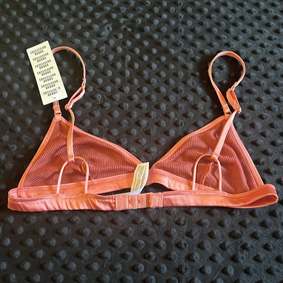 Urban Outfitters Coral Bralette - Picture 4 of 4